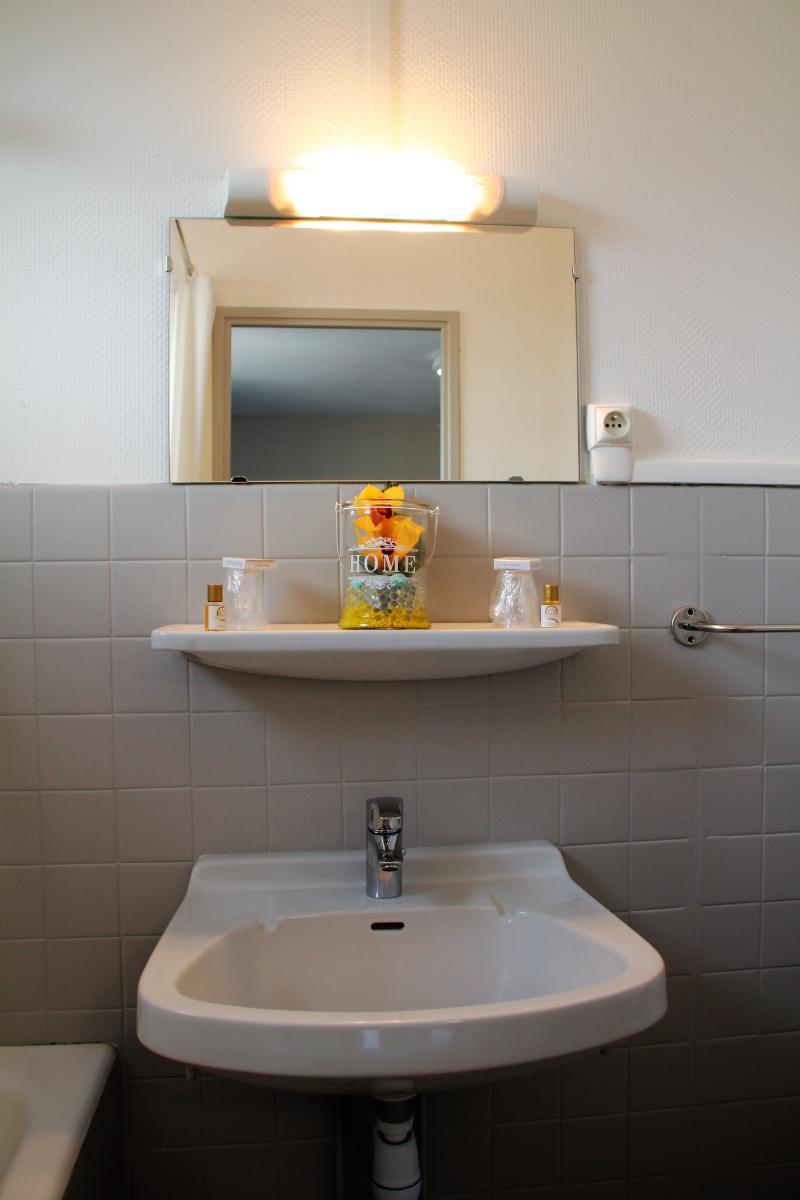 Le Petit Majestic Hotel Lourdes Bagian luar foto